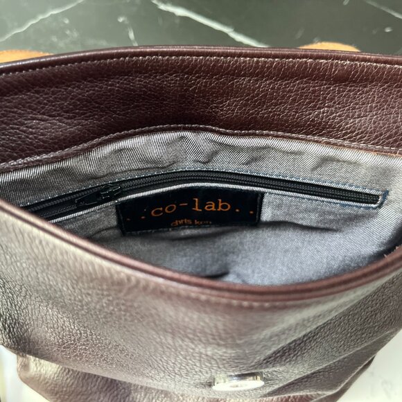 Co-Lab 100% Vegan Crossbody by chris kon - Picture 2 of 4